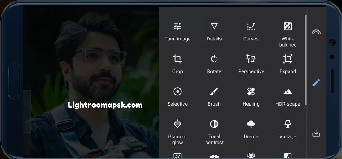 Lightroom VS Snapseed app 